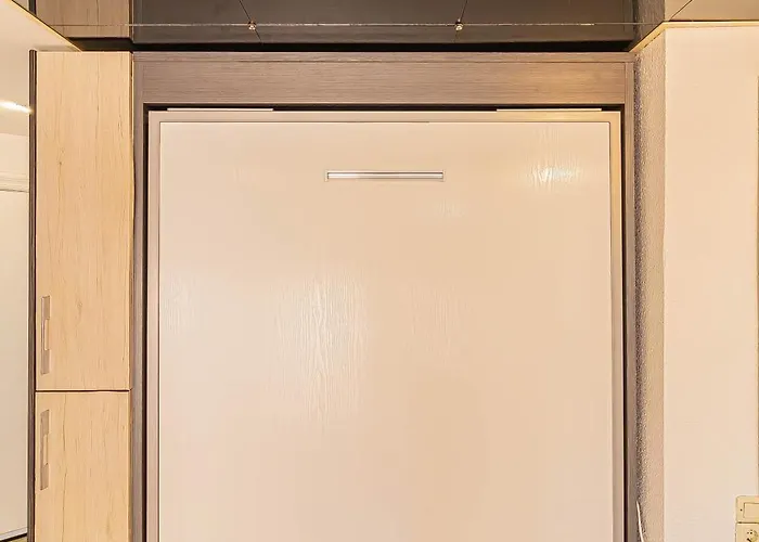 La Pecera - - Edificio Monaco - Kilometro 7 - Cama Plegable Y Sofa-cama *