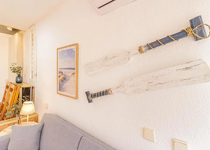 La Pecera - - Edificio Monaco - Kilometro 7 - Cama Plegable Y Sofa-cama *