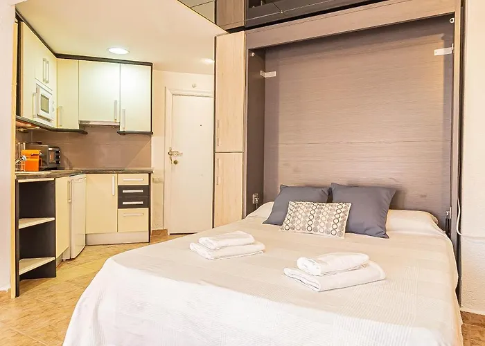 La Pecera - - Edificio Monaco - Kilometro 7 - Cama Plegable Y Sofa-cama