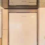 La Pecera - - Edificio Monaco - Kilometro 7 - Cama Plegable Y Sofa-cama *