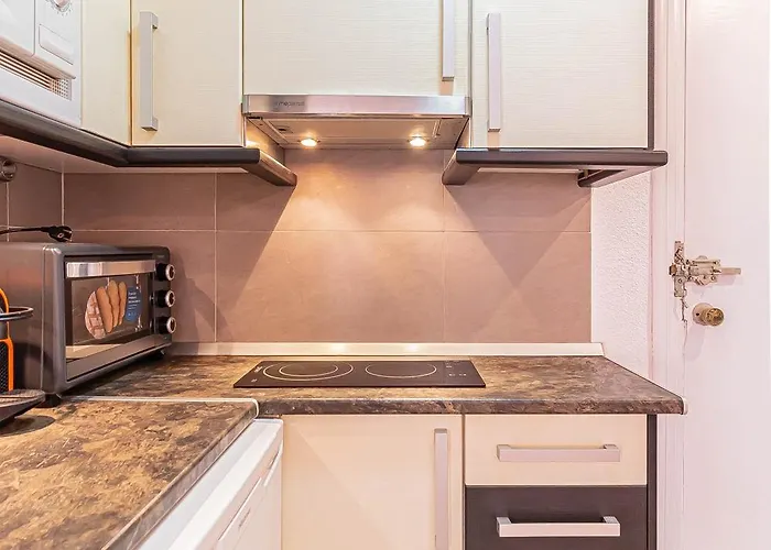 La Pecera - - Edificio Monaco - Kilometro 7 - Cama Plegable Y Sofa-cama *